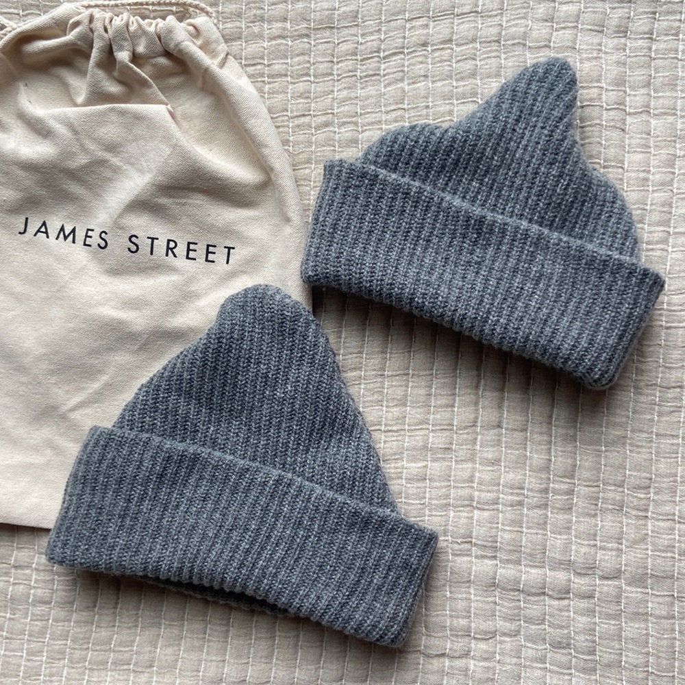 James Street Merino Wool Matching Port Beanies